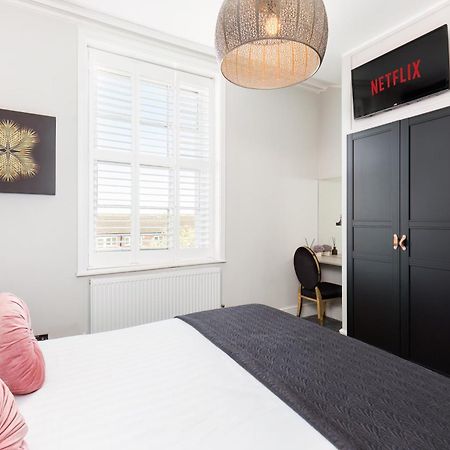 L-Spa Boutique Apartments レミントンスパー 部屋 写真