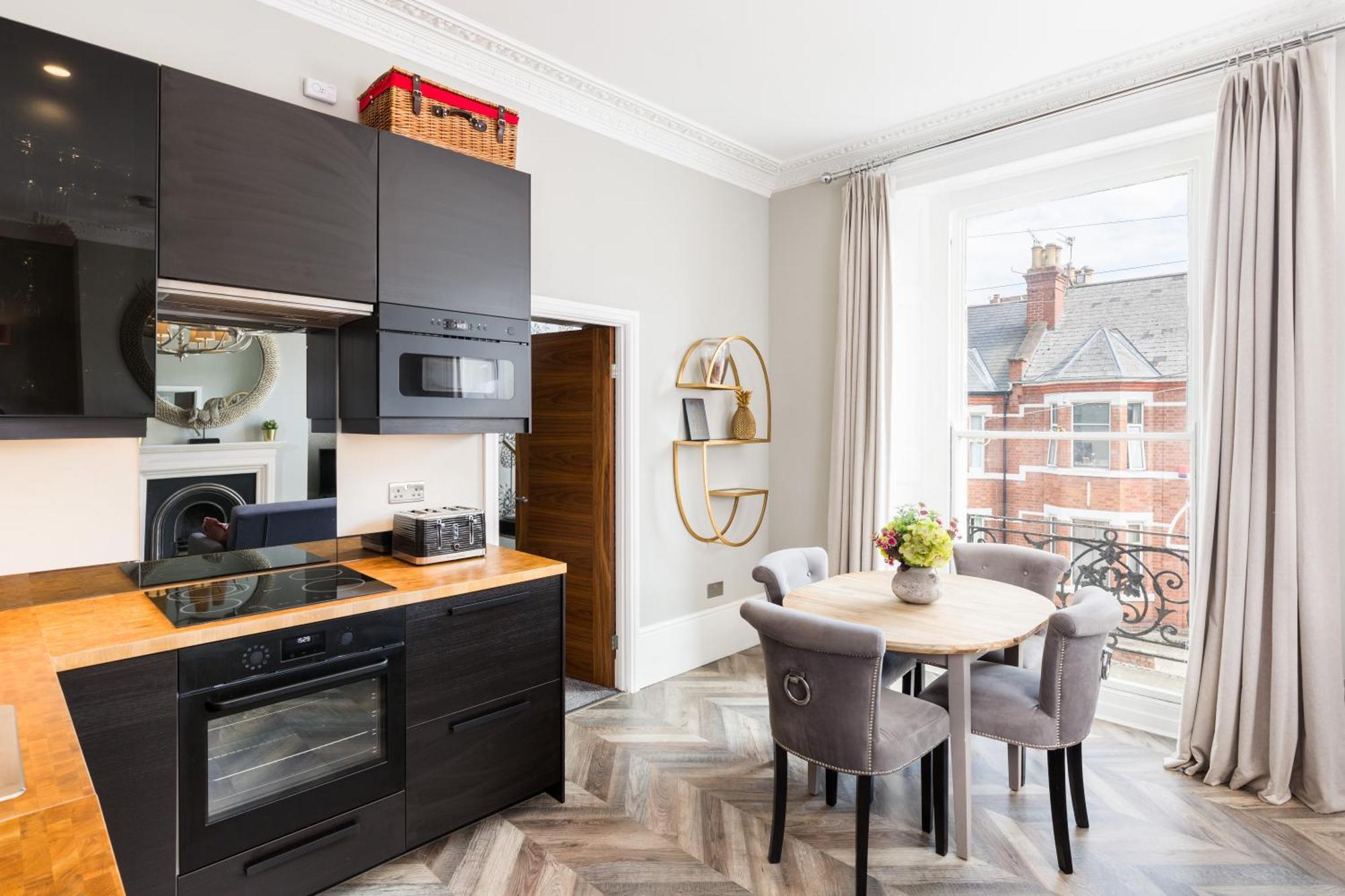 L-Spa Boutique Apartments レミントンスパー 部屋 写真
